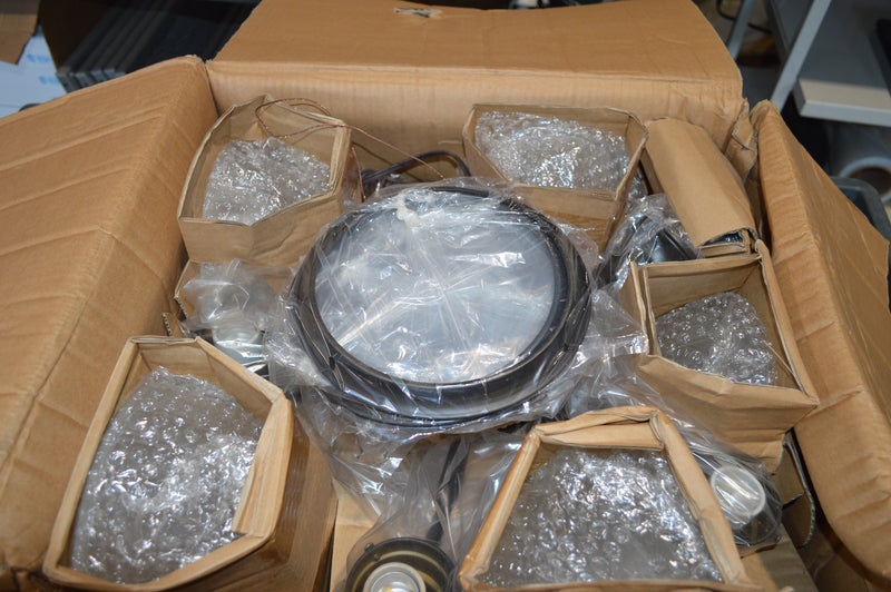 AGED BRONZE 5 LIGHT GLASS SHADE CHANDELIER (eb)