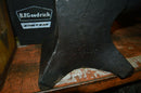 QUEENS DUDLEY vintage Cast Iron Anvil