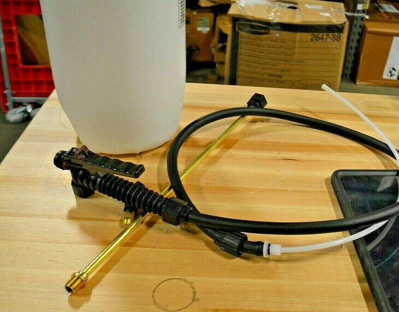 Westward Handheld Sprayer, Cleaning and Degreasing. Model 99125XPW