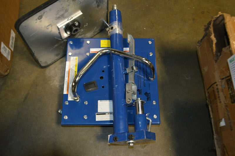 Vestil Hydraulic Post Table, model  HT-02-1616A