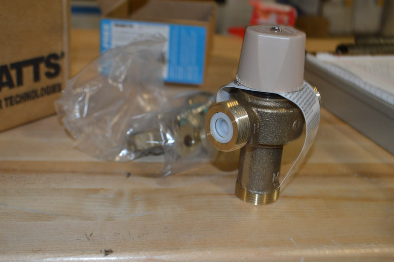 Watts LFMMVM1-US 1/2" pex-z4  Lead Free Thermostatic Mixing Valve