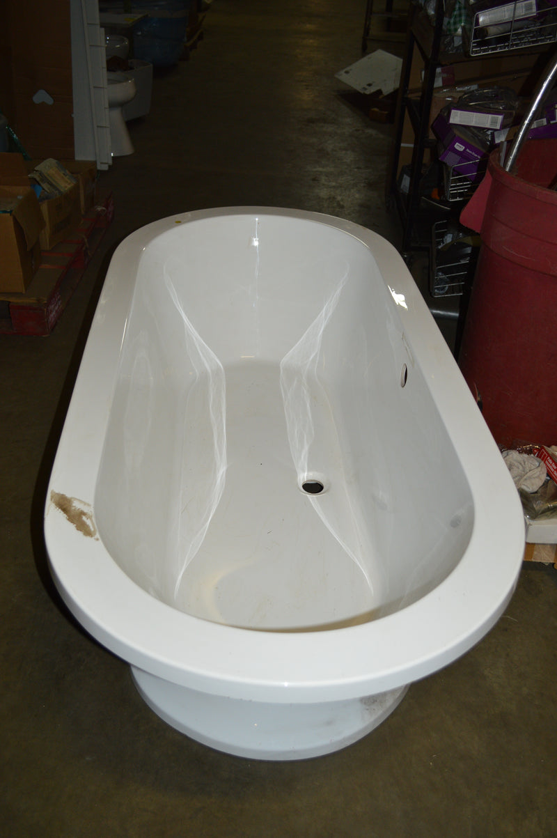 PEDESTAL TUB by KOI
